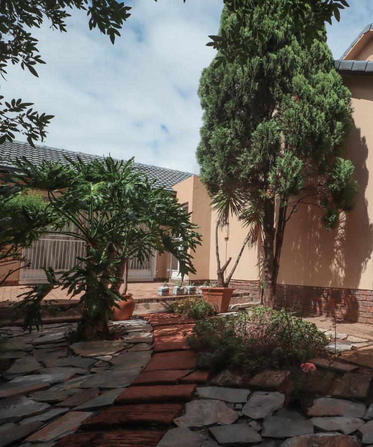 Menlyn Maine: The Exquisite Lunette Pretoria Exterior photo